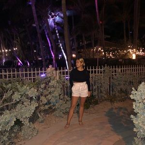 Meet your Posher, Alejandra